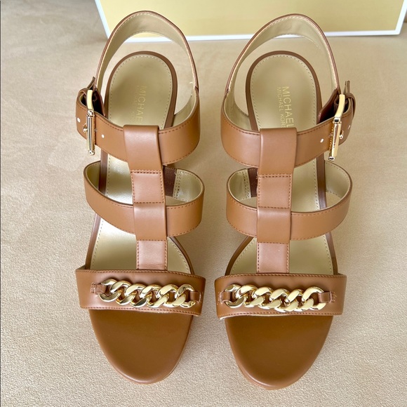 COPY - Michael Kors Size 8, brown sandals, brand new - Picture 2 of 3